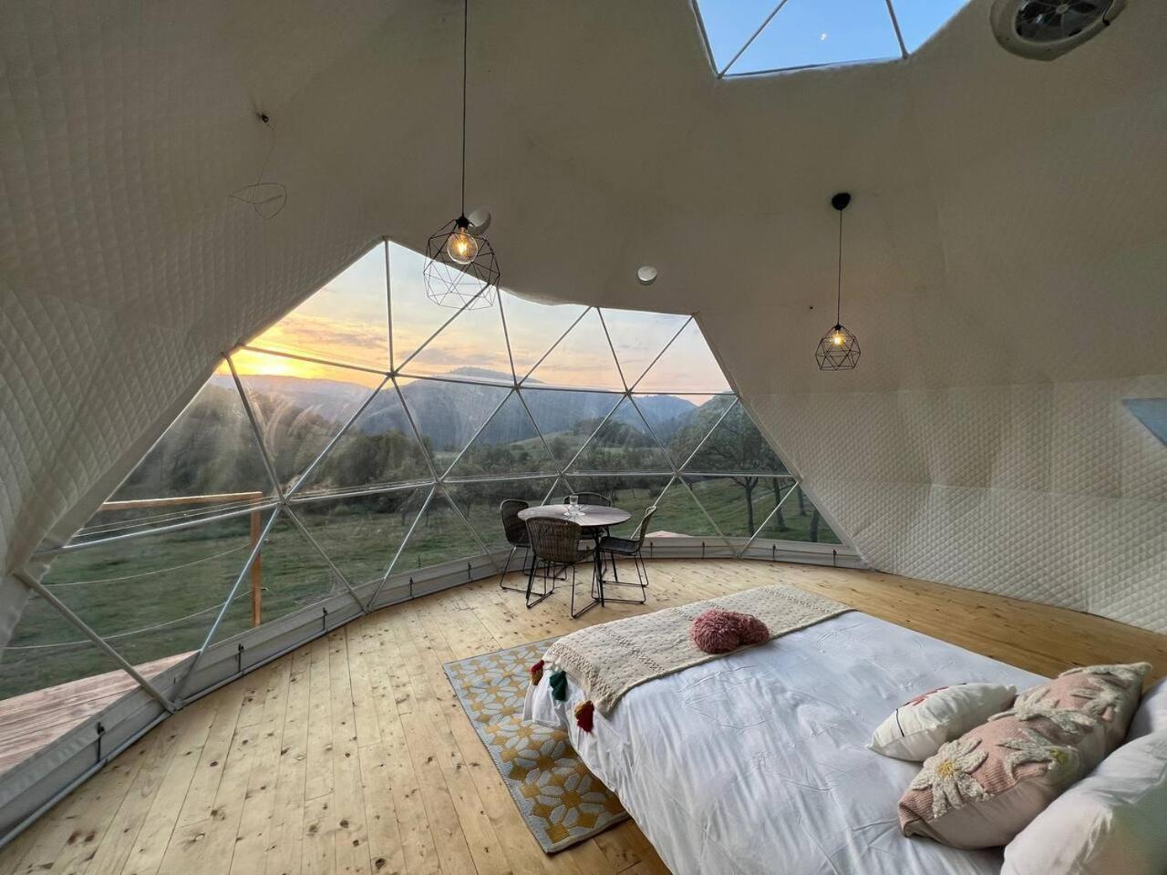 Tranquil Dome - Manta'S Retreat Glamping Cornereva 호텔 외부 사진